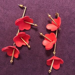 NWOT Francesca’s Earrings